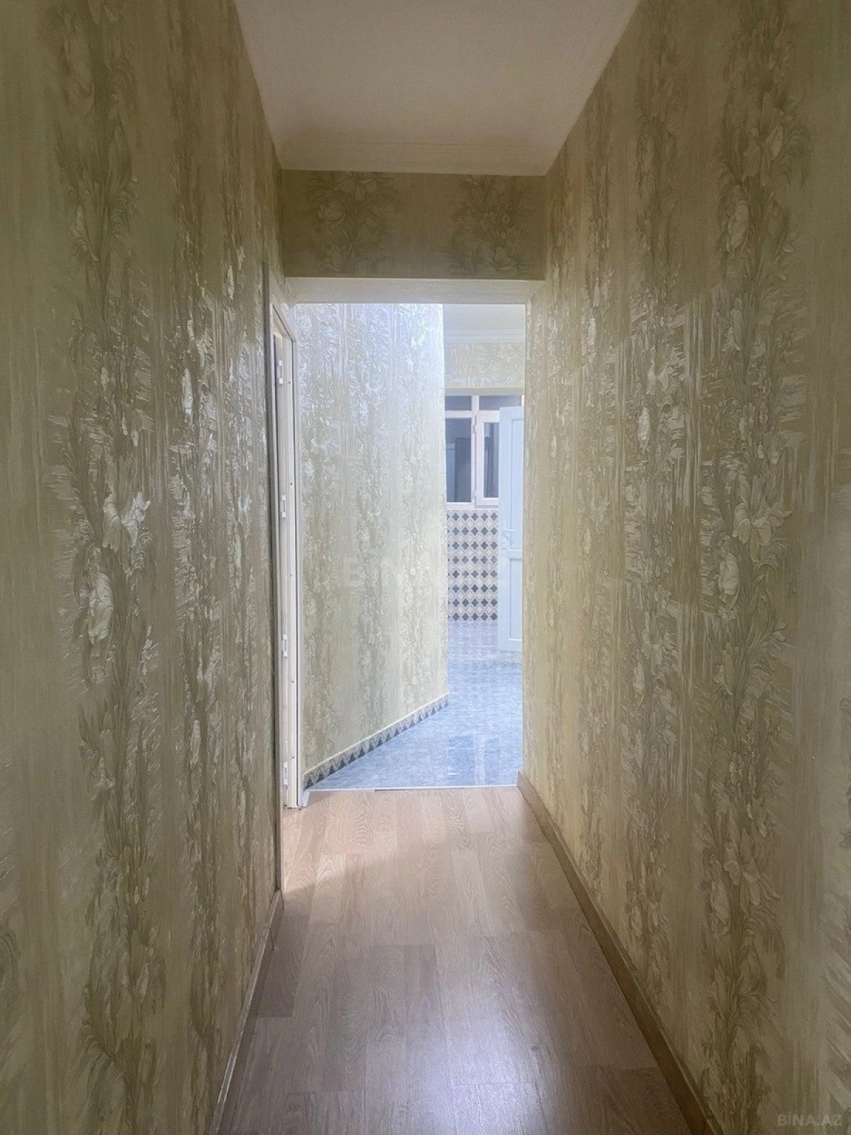 Satılır 2 otaqlı mənzil 65 m²