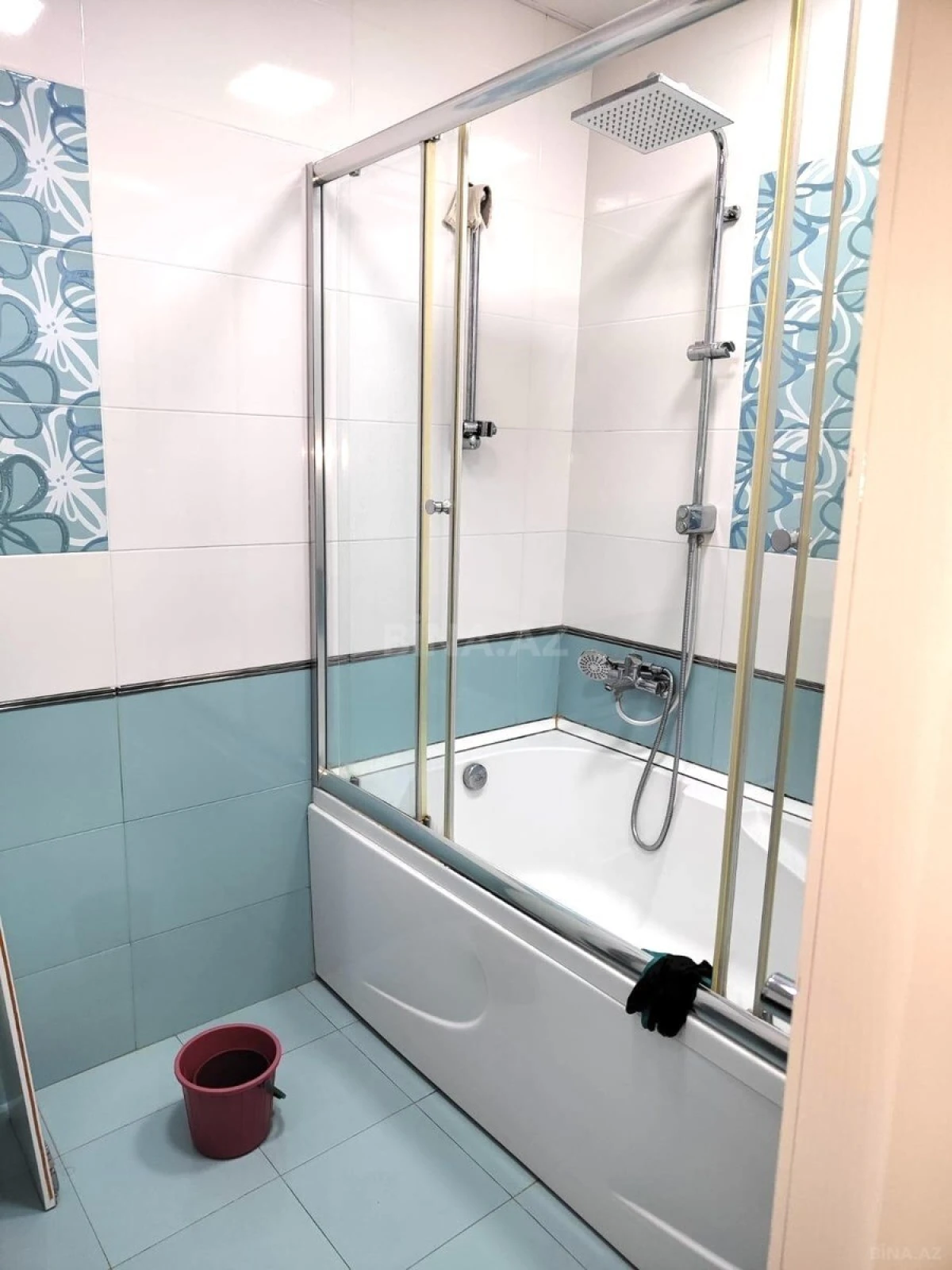 Kirayə verilir 2 otaqlı mənzil 92 m²