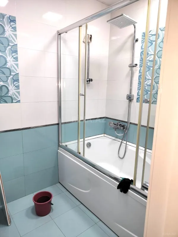 Kirayə verilir 2 otaqlı mənzil 92 m²