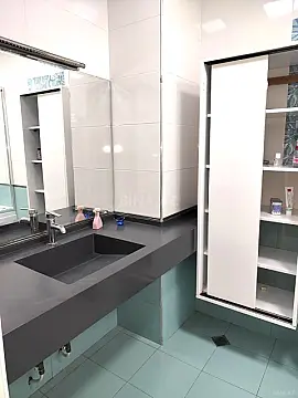 Kirayə verilir 2 otaqlı mənzil 92 m²