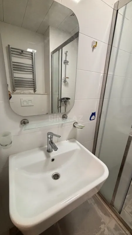 Satılır 2 otaqlı mənzil 60 m²