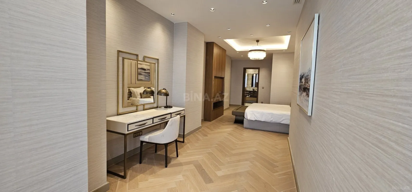 Satılır 3 otaqlı mənzil 155 m²