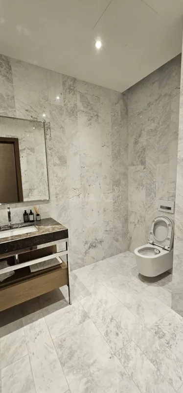 Satılır 3 otaqlı mənzil 155 m²