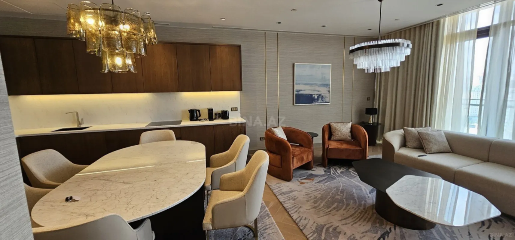 Satılır 3 otaqlı mənzil 155 m²