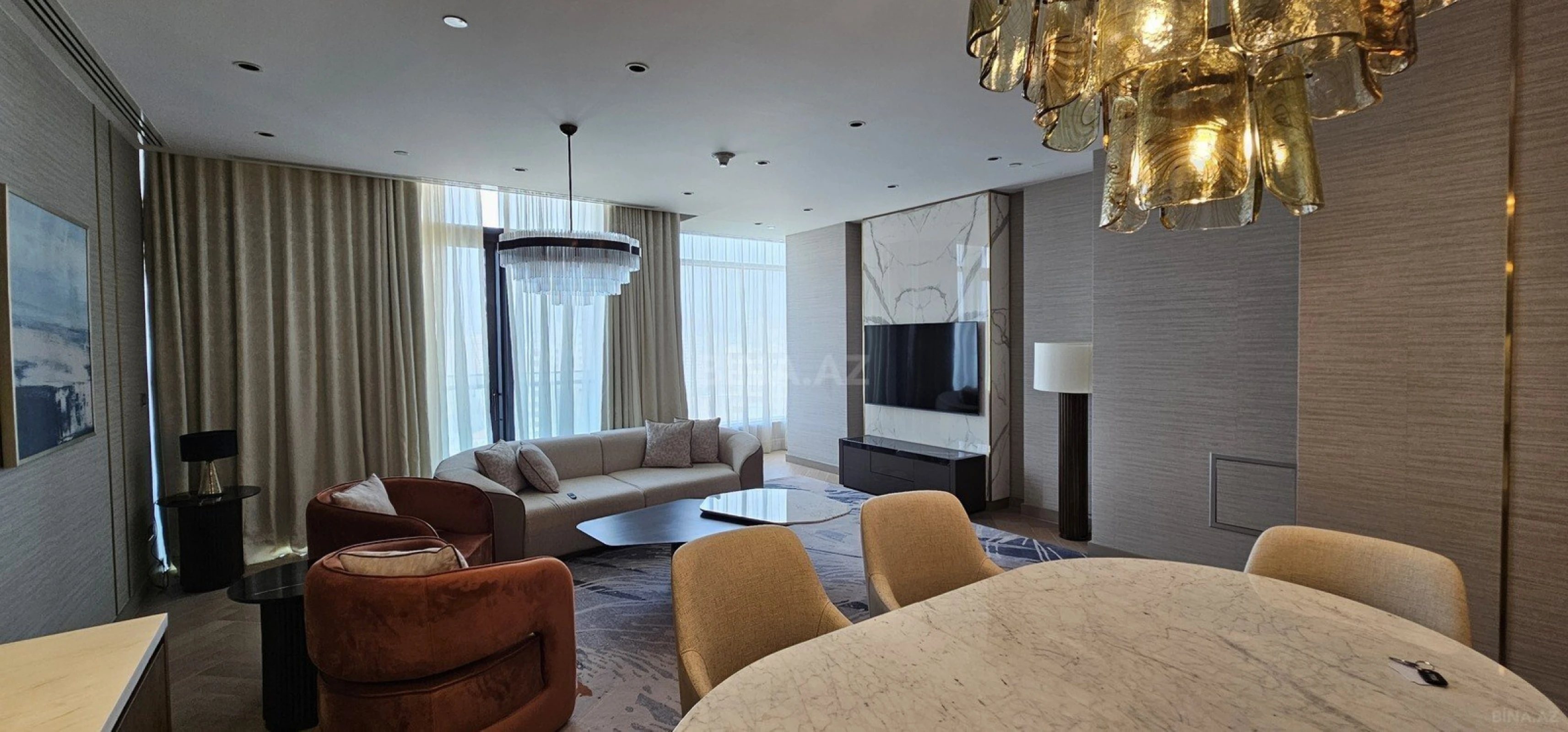 Satılır 3 otaqlı mənzil 155 m²