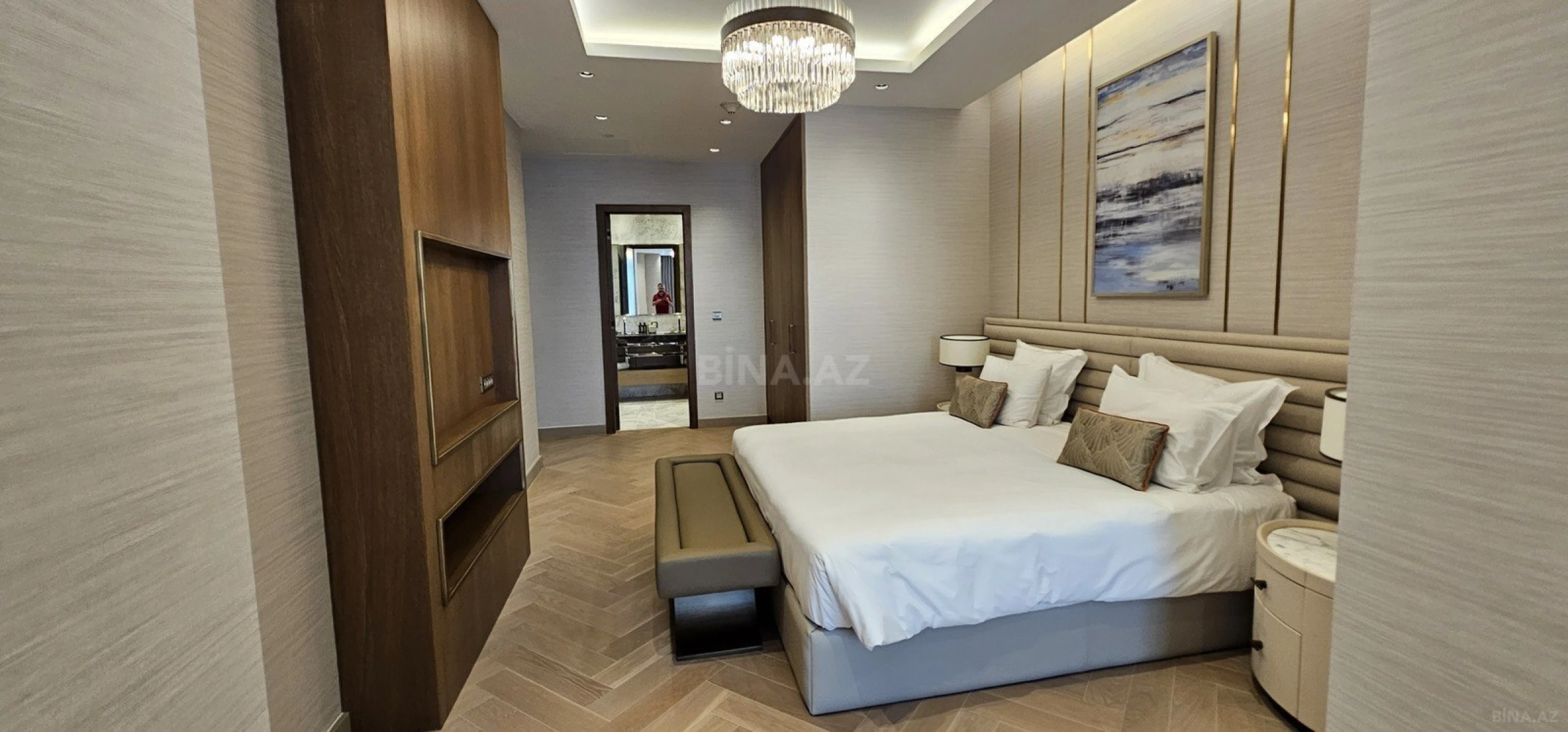 Satılır 3 otaqlı mənzil 155 m²