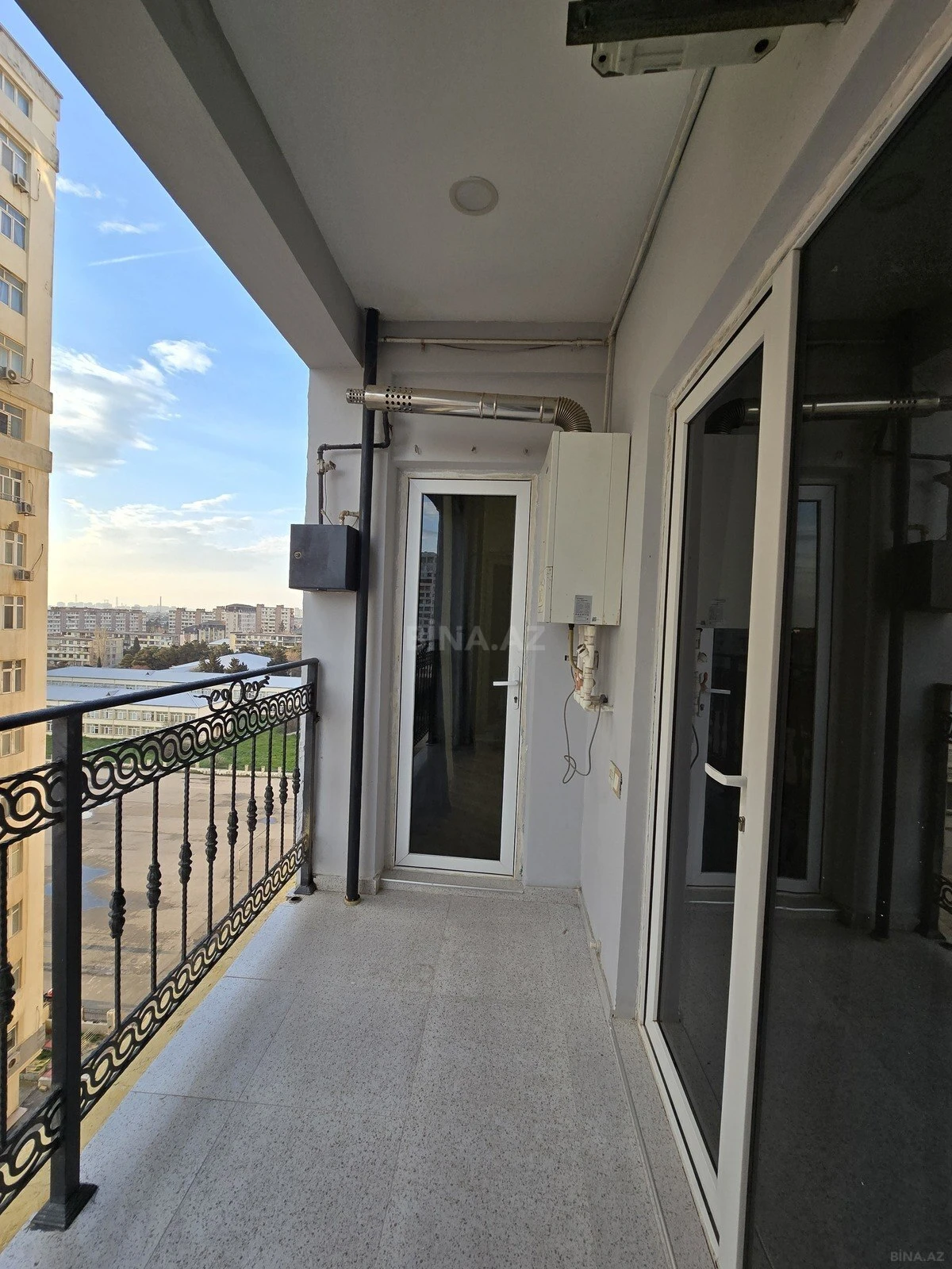 Satılır 3 otaqlı mənzil 106 m²