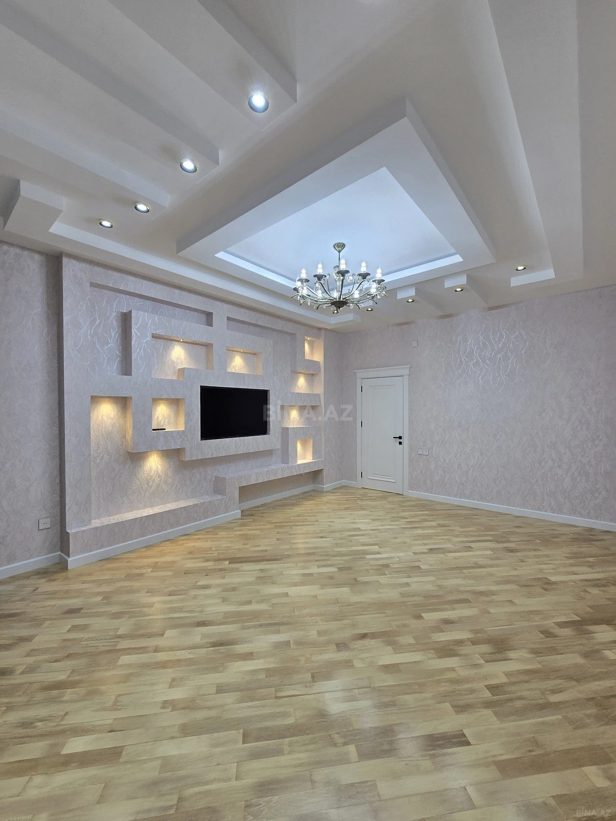 Satılır 3 otaqlı mənzil 106 m²