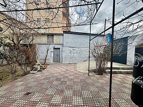 Satılır 5 otaqlı həyət evi 171.7 m²