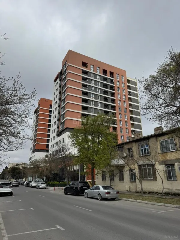 Satılır 1 otaqlı mənzil 68 m²