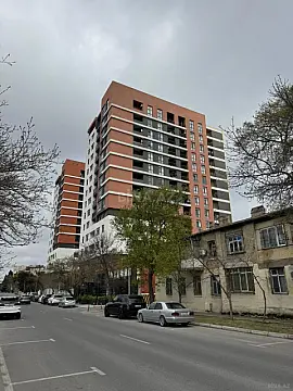 Satılır 1 otaqlı mənzil 68 m²