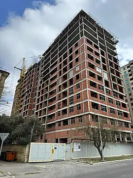 Satılır 1 otaqlı mənzil 68 m²