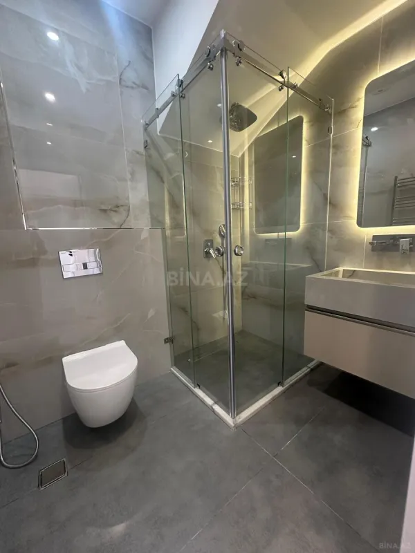 Kirayə verilir 5 otaqlı həyət evi 200 m²