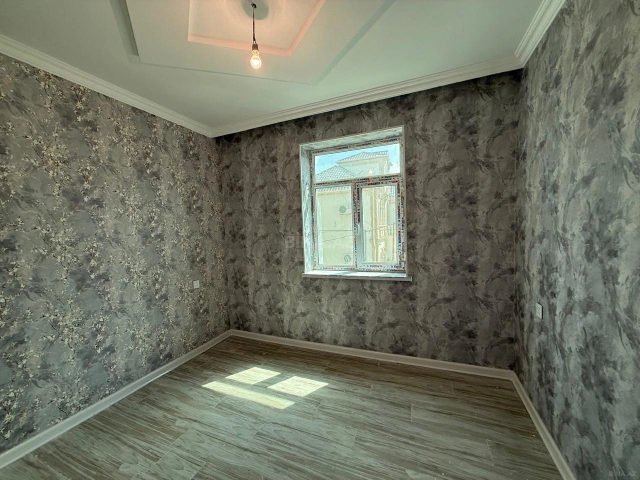 Satılır 3 otaqlı mənzil 65 m²