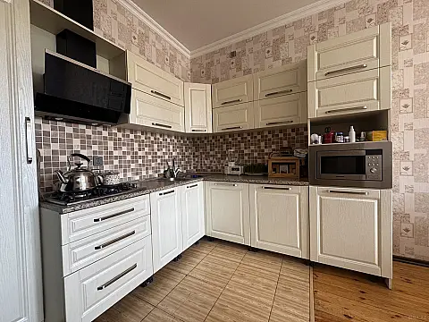 Satılır 3 otaqlı mənzil 92 m² — Bakı 3 otaq 92.00 m²