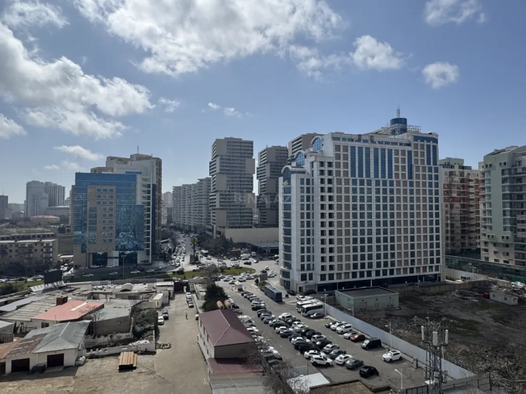 Satılır 3 otaqlı mənzil 92 m²