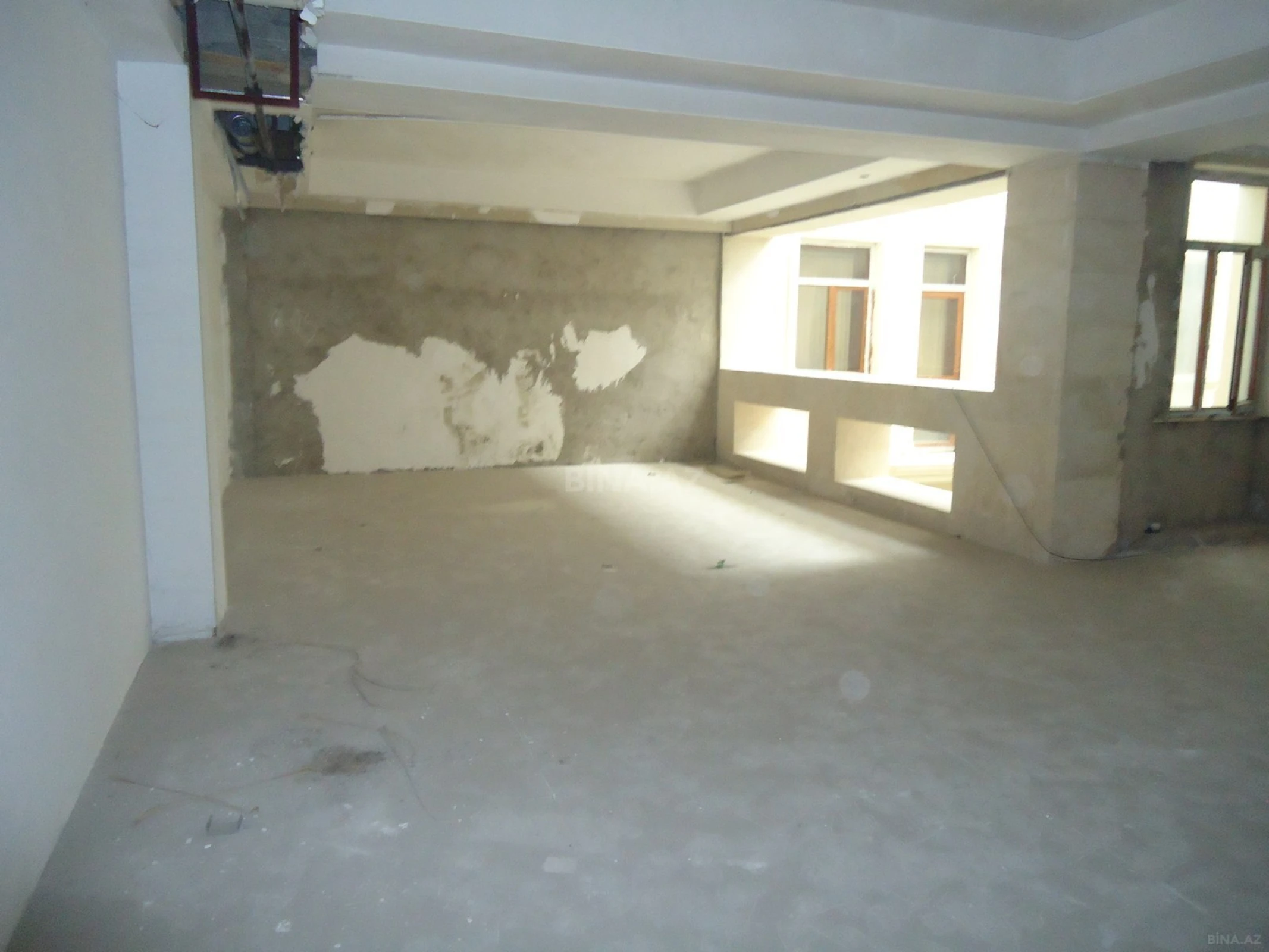 Kirayə verilir obyekt 136 m²