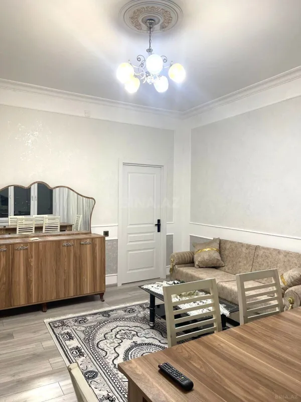 Kirayə verilir 3 otaqlı mənzil 80 m²