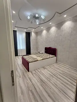 Kirayə verilir 4 otaqlı mənzil 150 m²