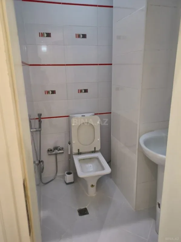 Kirayə verilir 4 otaqlı mənzil 150 m²