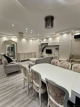 Kirayə verilir 4 otaqlı mənzil 150 m²