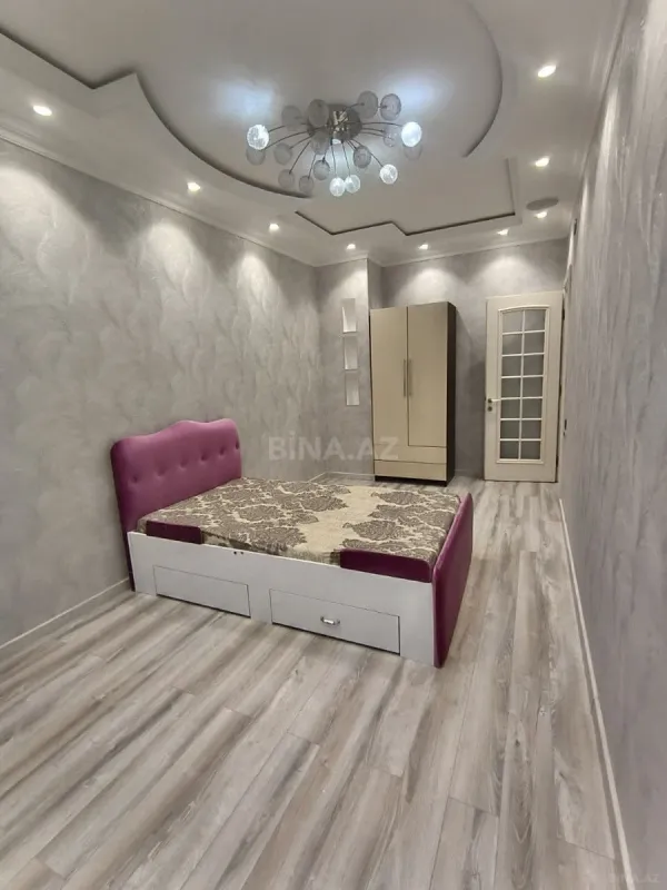 Kirayə verilir 4 otaqlı mənzil 150 m²