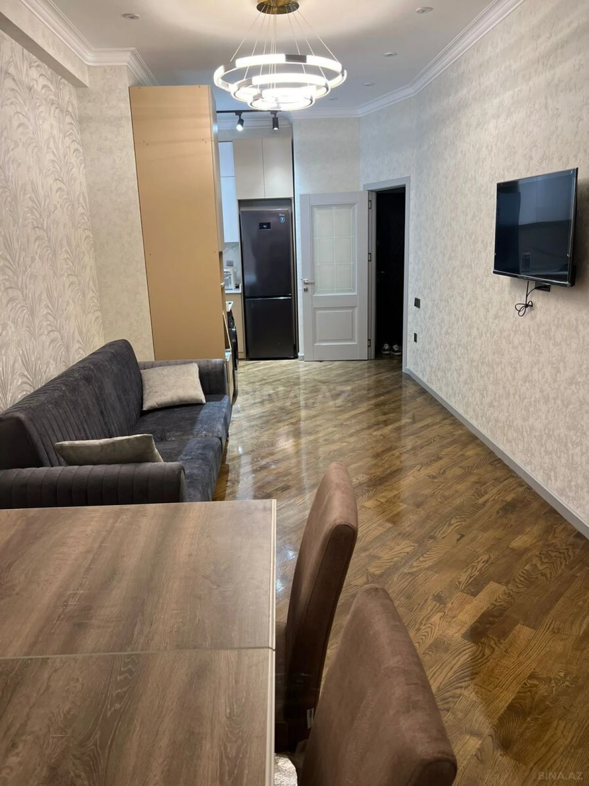 Kirayə verilir 2 otaqlı mənzil 65 m²