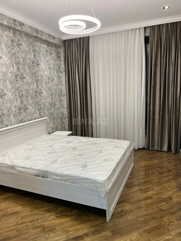 Kirayə verilir 2 otaqlı mənzil 65 m²