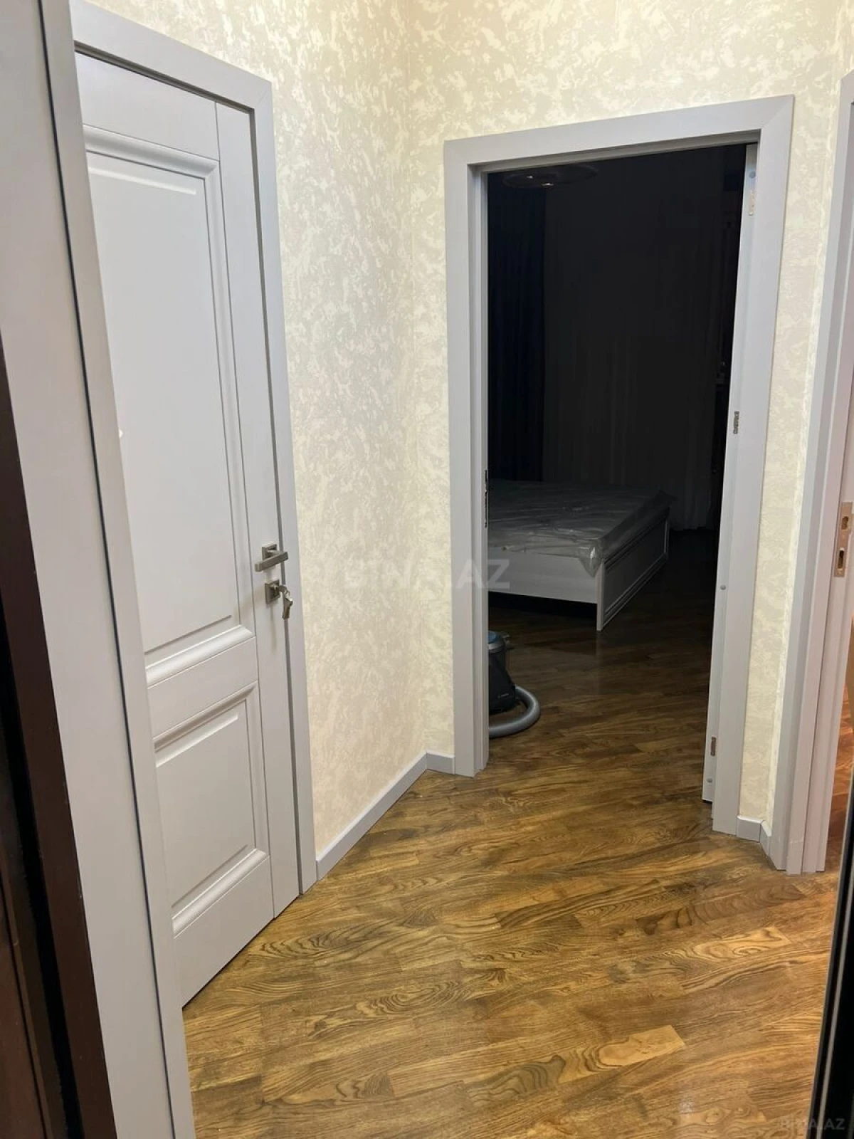 Kirayə verilir 2 otaqlı mənzil 65 m²