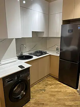 Kirayə verilir 2 otaqlı mənzil 65 m²