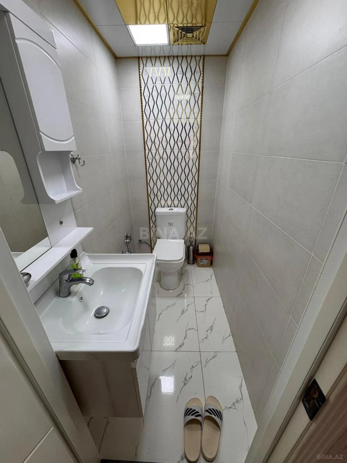 Satılır 4 otaqlı mənzil 135 m²