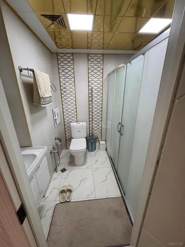 Satılır 4 otaqlı mənzil 135 m²