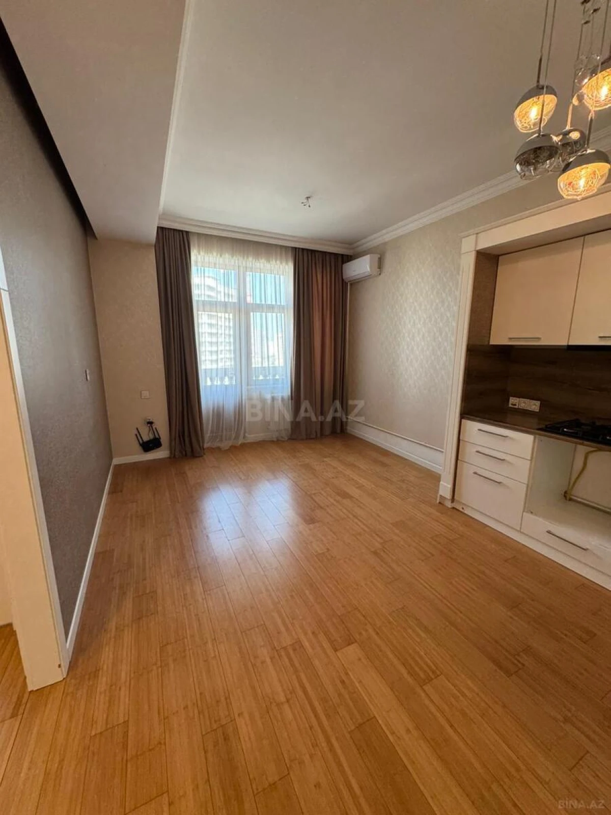 Kirayə verilir 2 otaqlı mənzil 70 m²