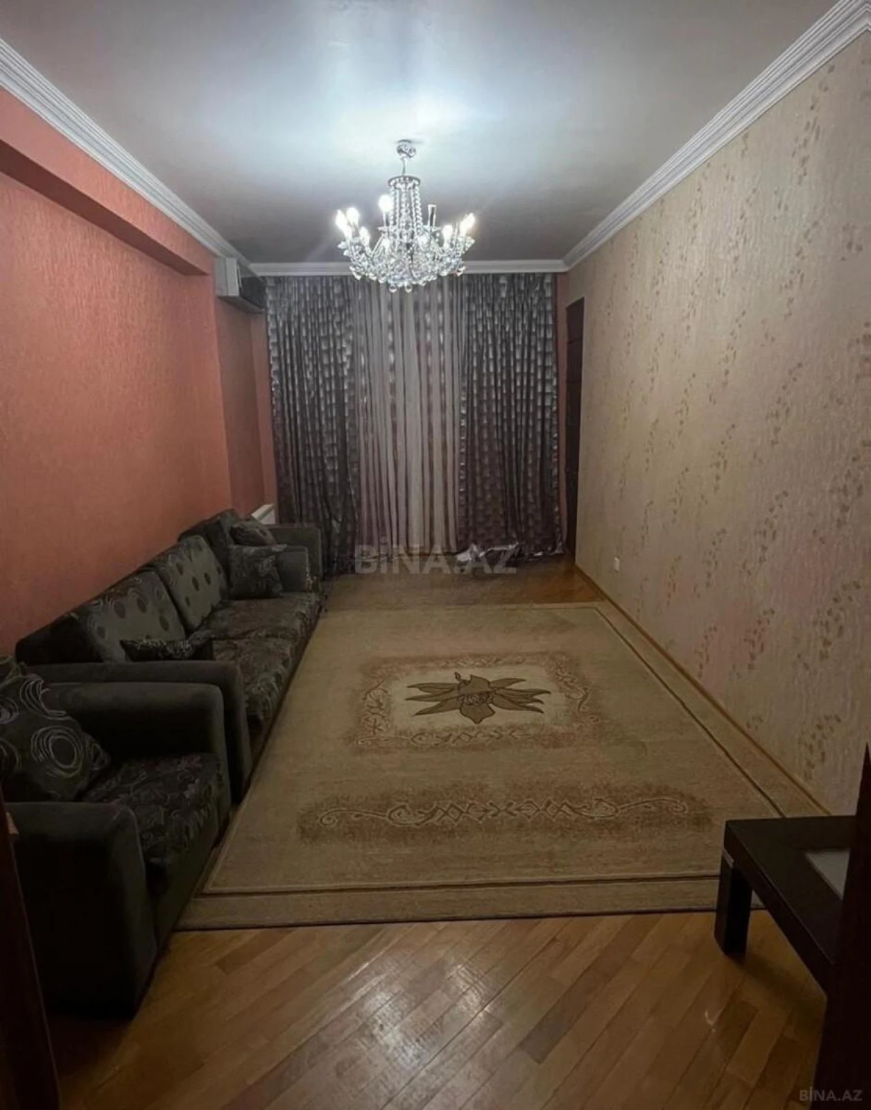 Satılır 2 otaqlı mənzil 92 m²