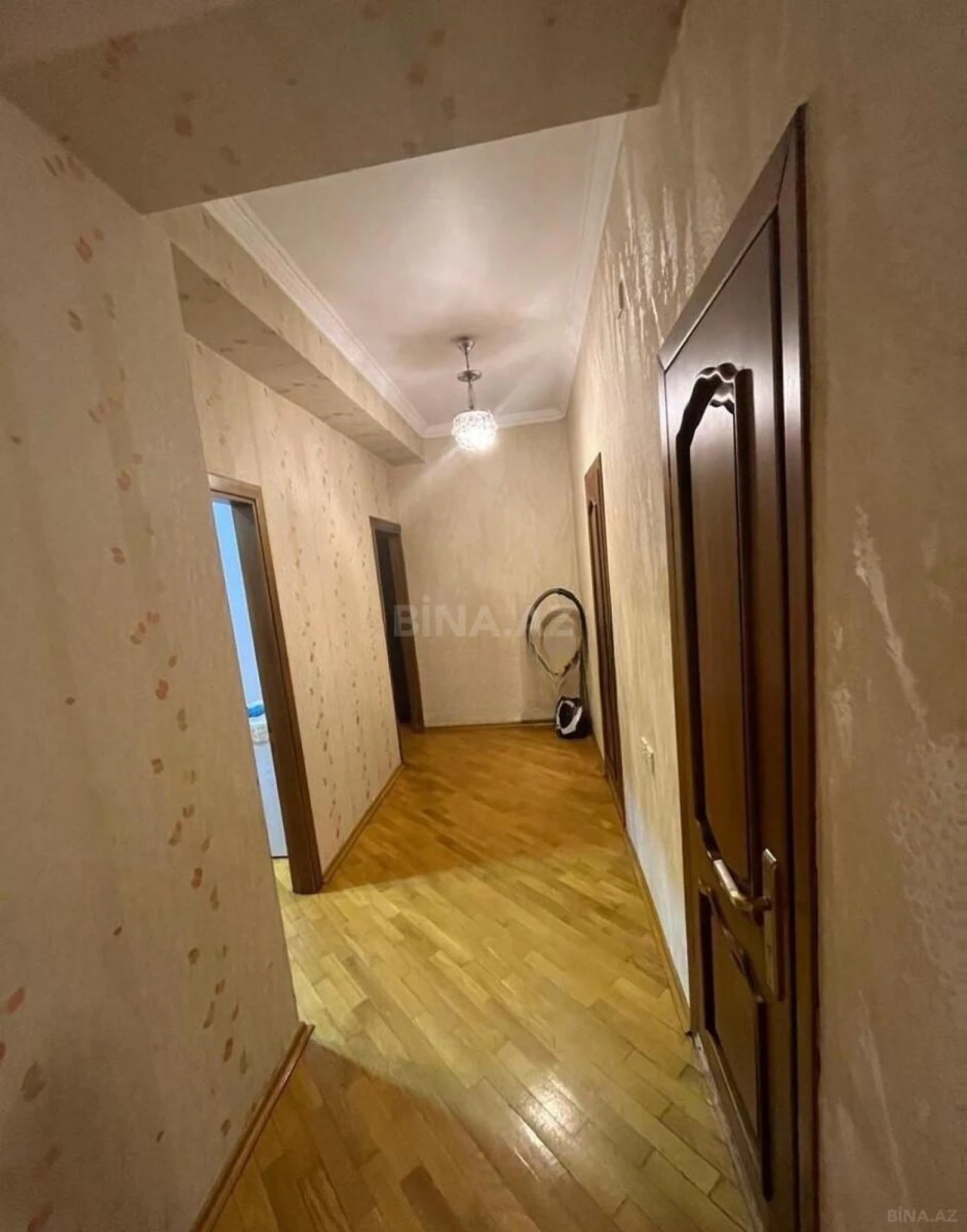 Satılır 2 otaqlı mənzil 92 m²