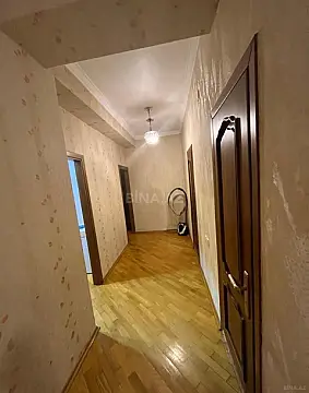 Satılır 2 otaqlı mənzil 92 m²