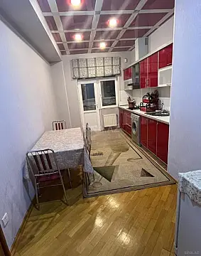 Satılır 2 otaqlı mənzil 92 m²