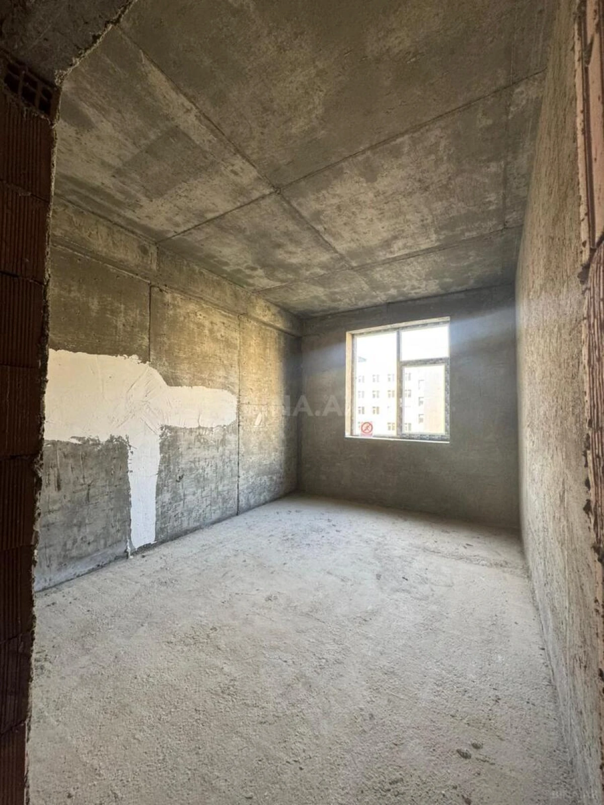 Satılır 3 otaqlı mənzil 77 m²