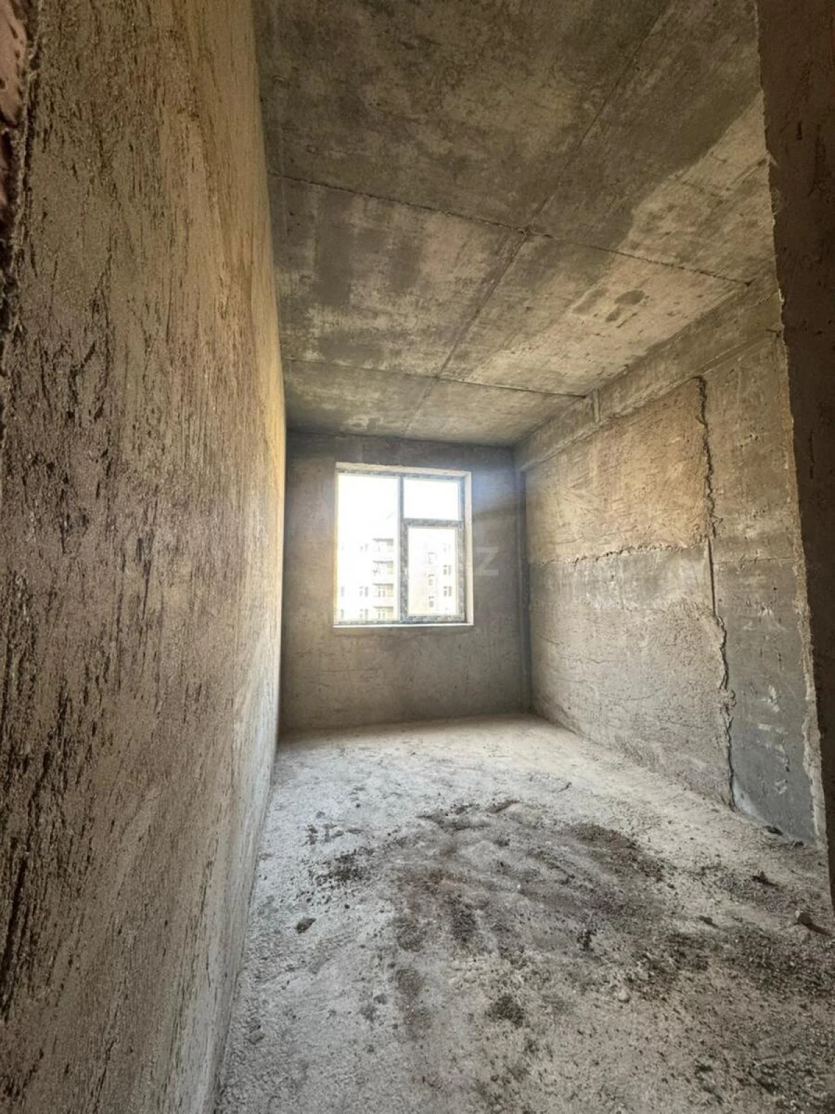 Satılır 3 otaqlı mənzil 77 m²