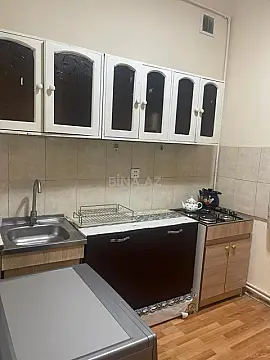 Kirayə verilir 2 otaqlı mənzil 45 m²