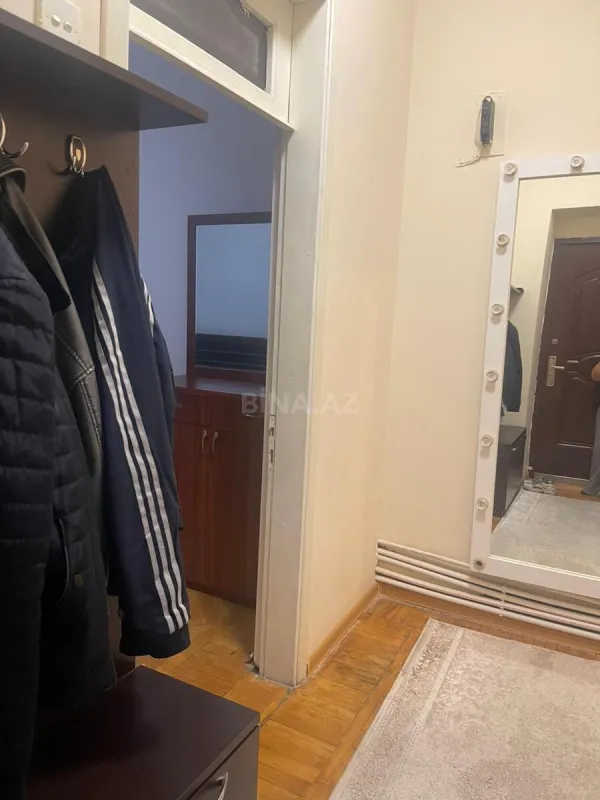 Kirayə verilir 2 otaqlı mənzil 45 m²