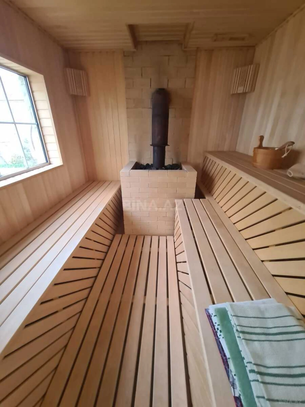 Satılır 4 otaqlı həyət evi 140 m²