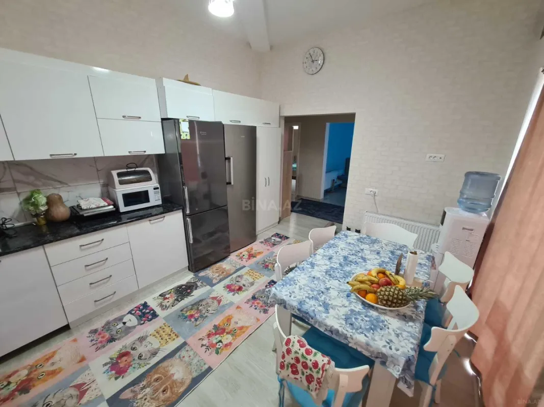 Satılır 4 otaqlı həyət evi 140 m²