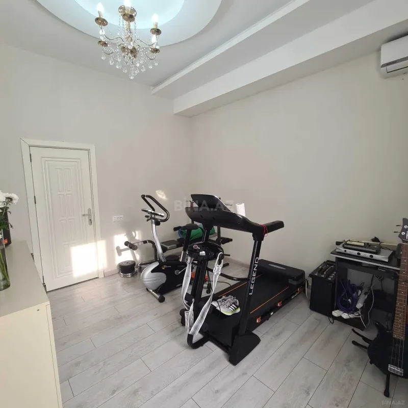 Satılır 4 otaqlı həyət evi 140 m²