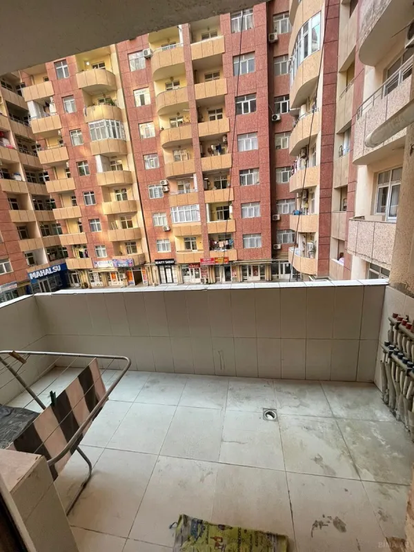 Satılır 3 otaqlı mənzil 120 m²