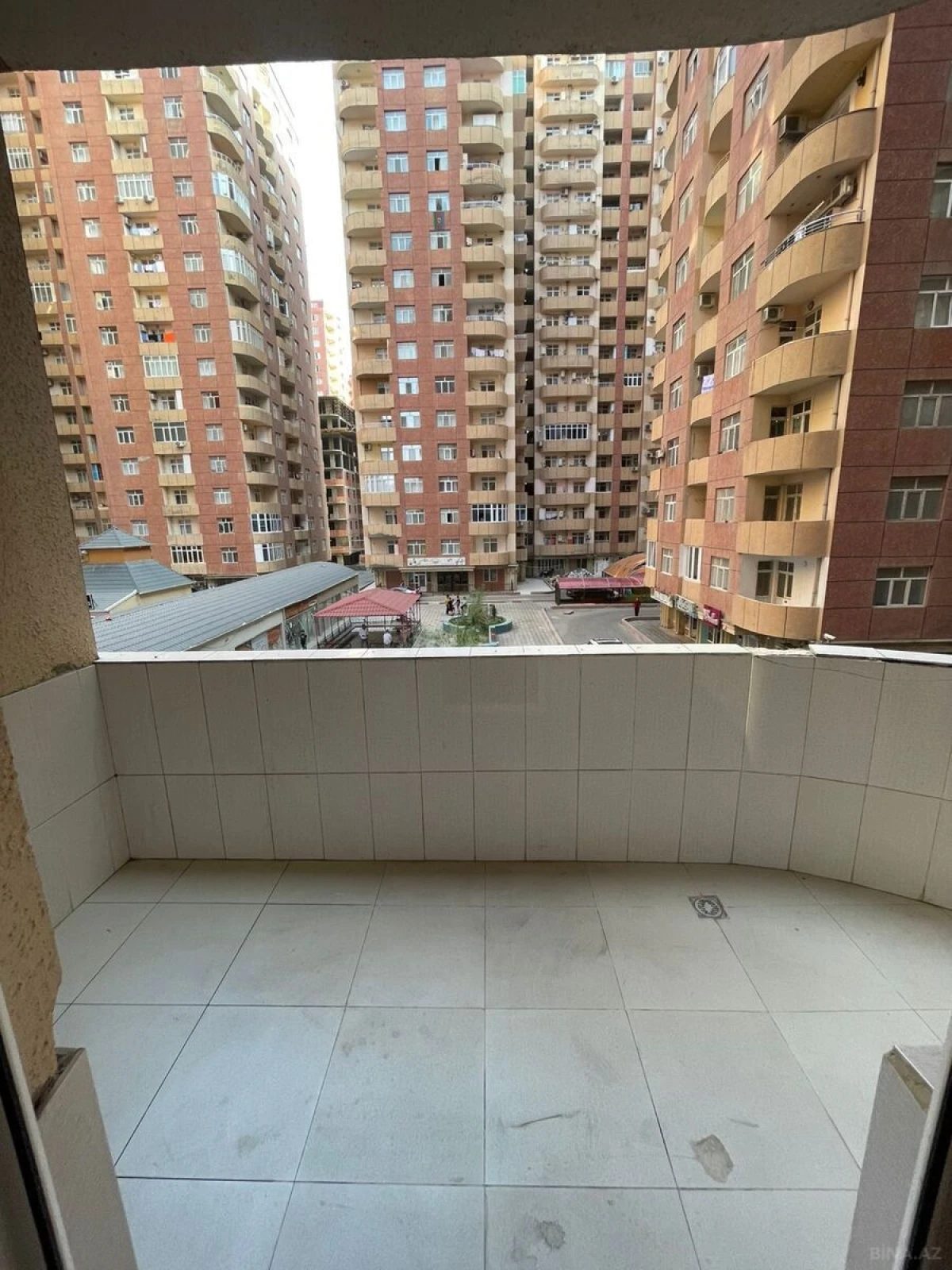 Satılır 3 otaqlı mənzil 120 m²