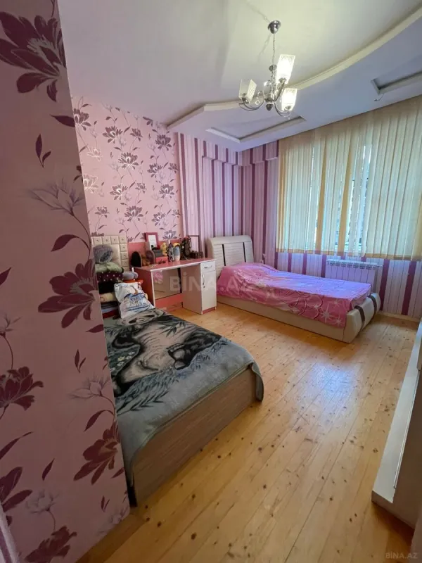 Satılır 3 otaqlı mənzil 120 m²