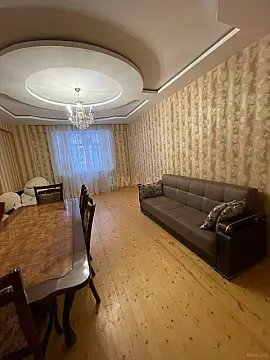 Satılır 3 otaqlı mənzil 120 m²