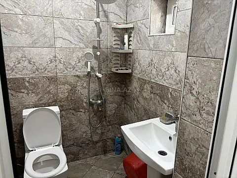 Kirayə verilir 2 otaqlı həyət evi 60 m²