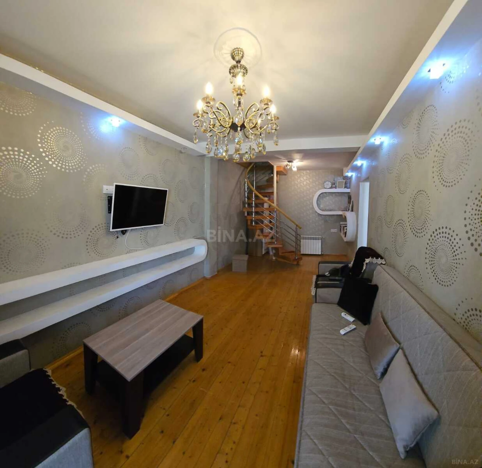 Kirayə verilir 2 otaqlı mənzil 66 m²